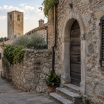 Antica strada di paese con casa in pietra e torre / Old village lane with stone house and tower